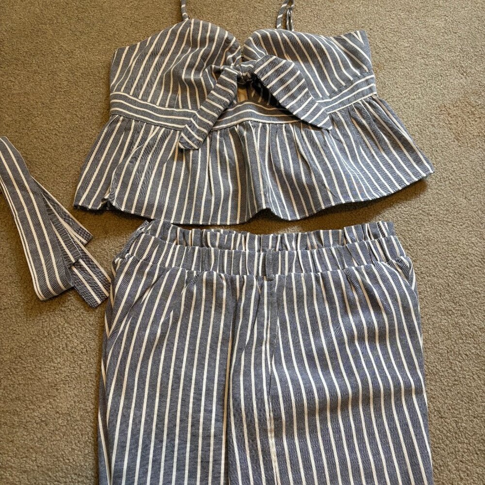 Ladies blue English Factory short outfit - size Medium